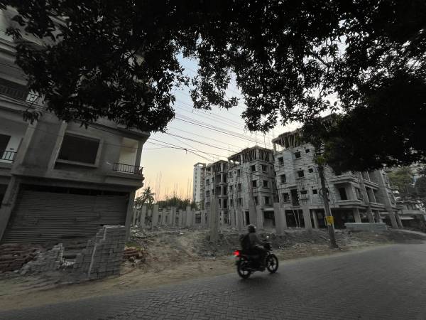  royal-aura Block B Construction Status March-25