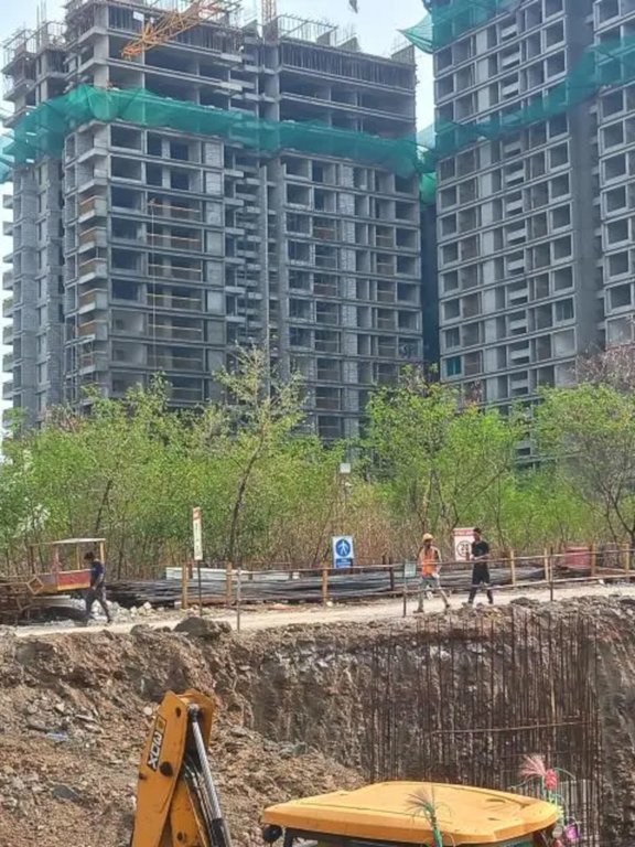  lush residences TOWER A Construction Status Apr 24