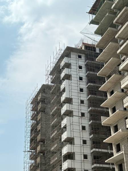  royal-orchids Royal Orchids Construction Status Apr-25