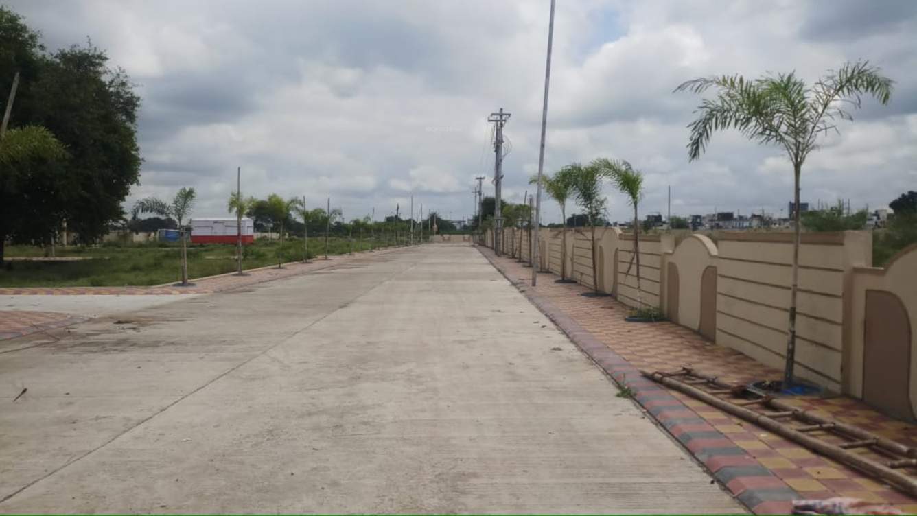 singapore british grand Internal Roads & Footpaths