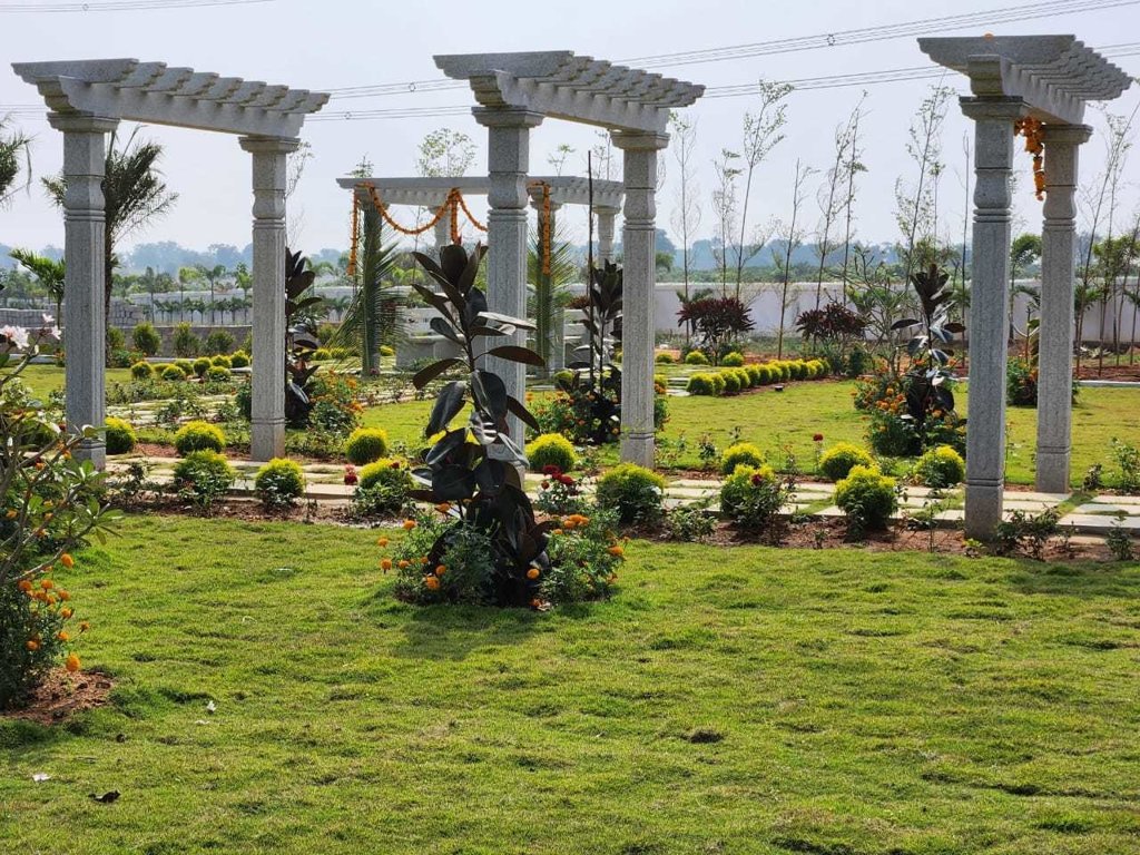  harichandana mayfair villas Plot