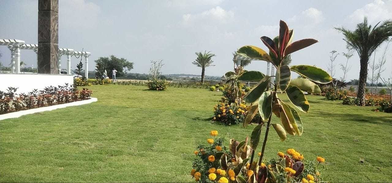  harichandana mayfair villas Plot