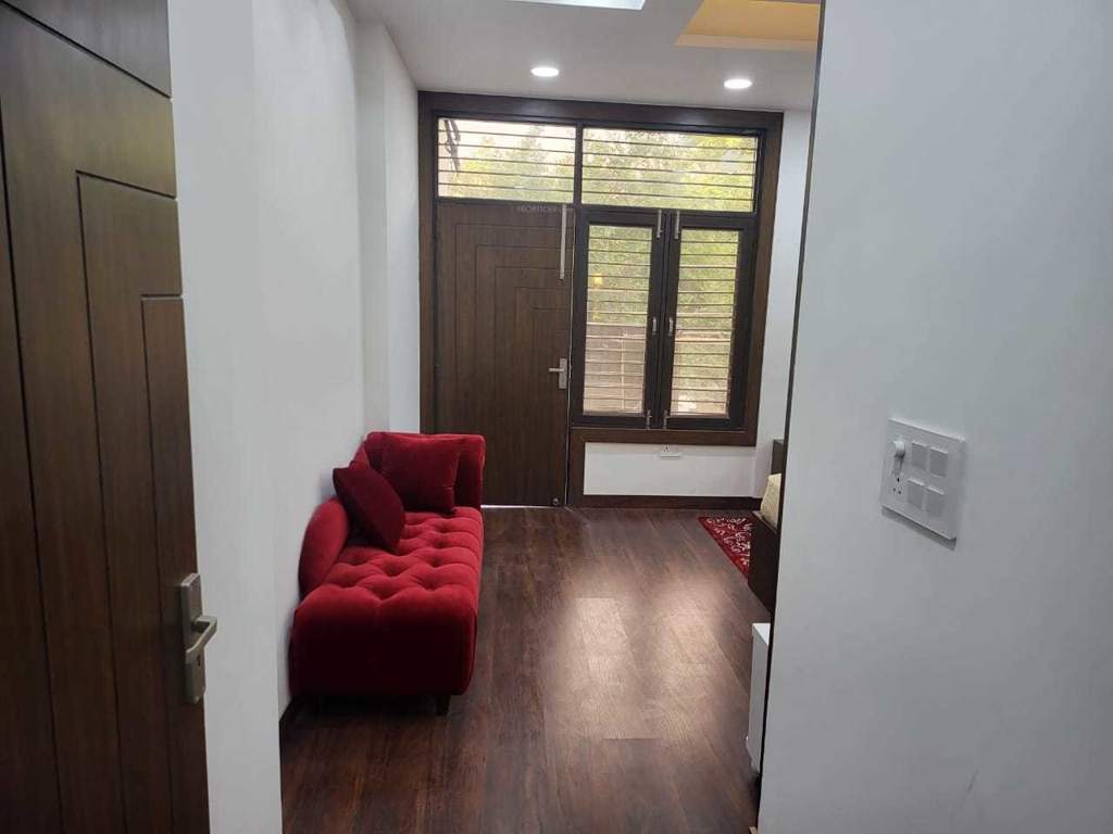  independent floors Living Area