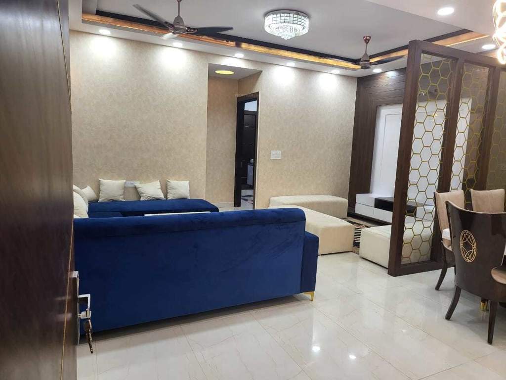  independent floors Living Area