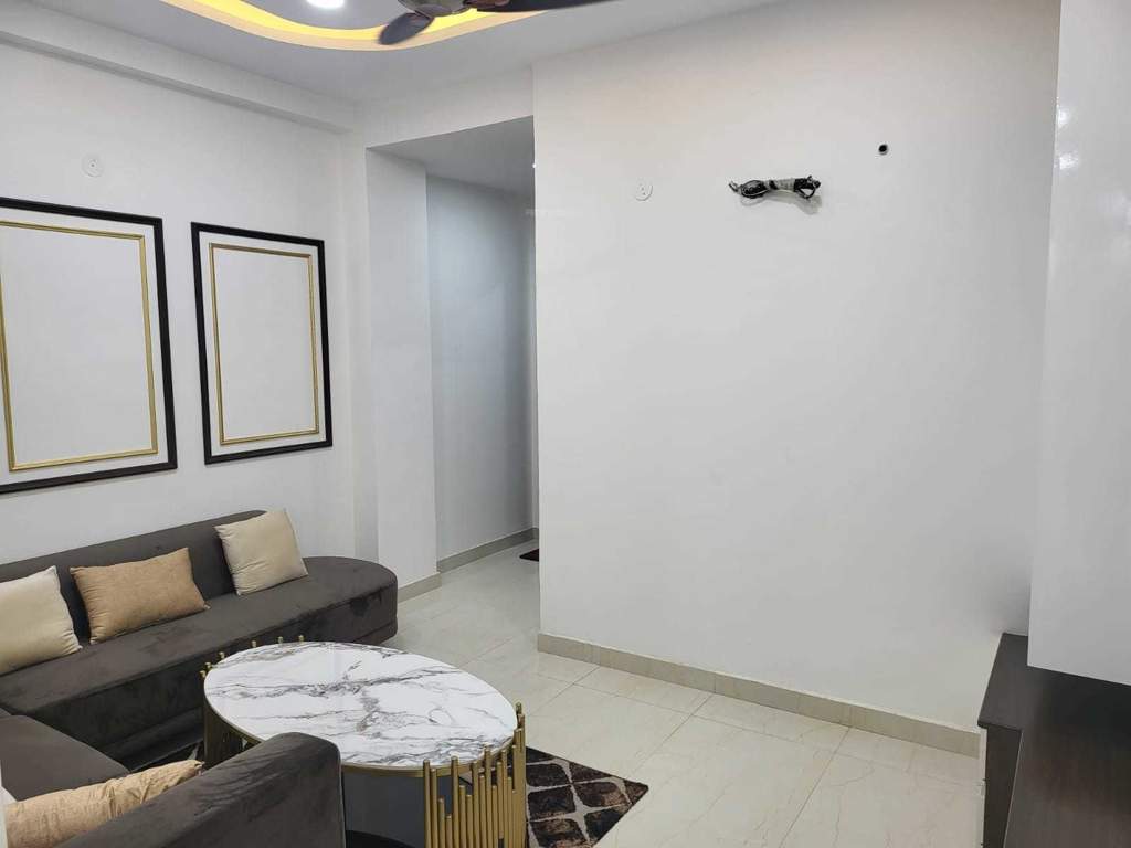  independent floors Living Area