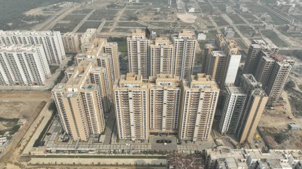  manhattan-phase-iii Tower C-2 Construction Status Apr-24