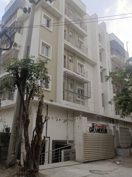 Elevation grandeur Elevation