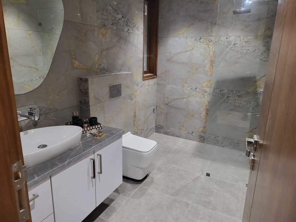  ultra luxurious floor Bathroom