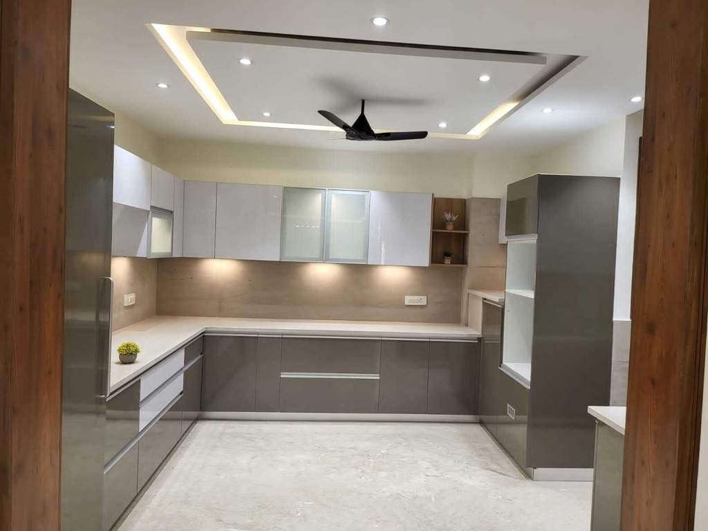 ultra luxurious floor Kitchen