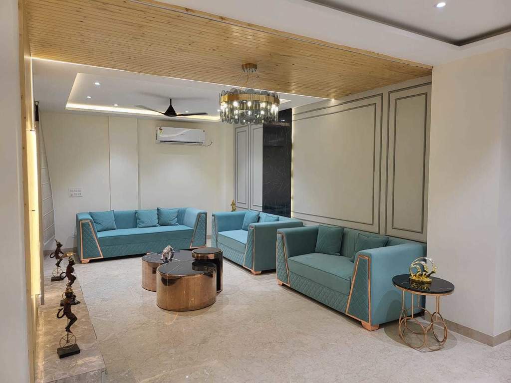  ultra luxurious floor Living Area