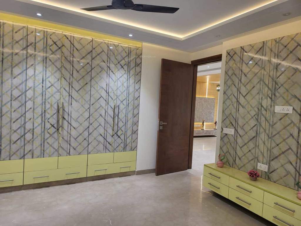  ultra luxurious floor Living Area