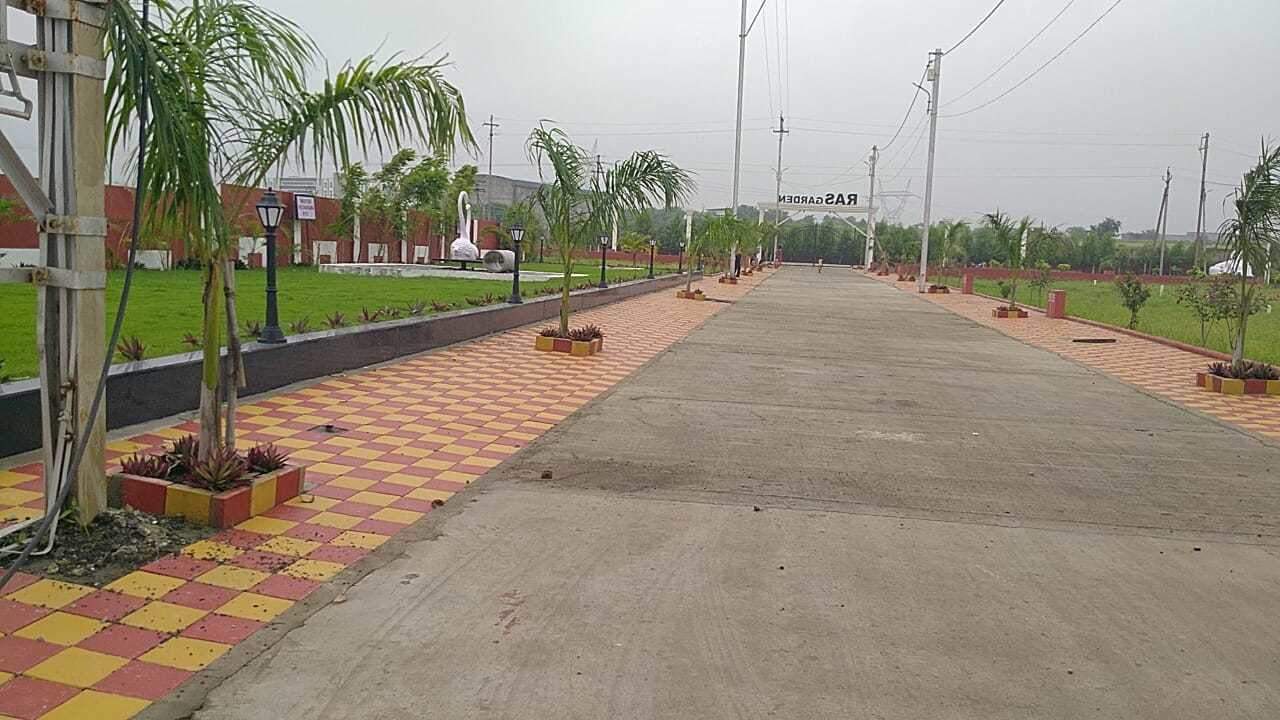 ras garden Plot