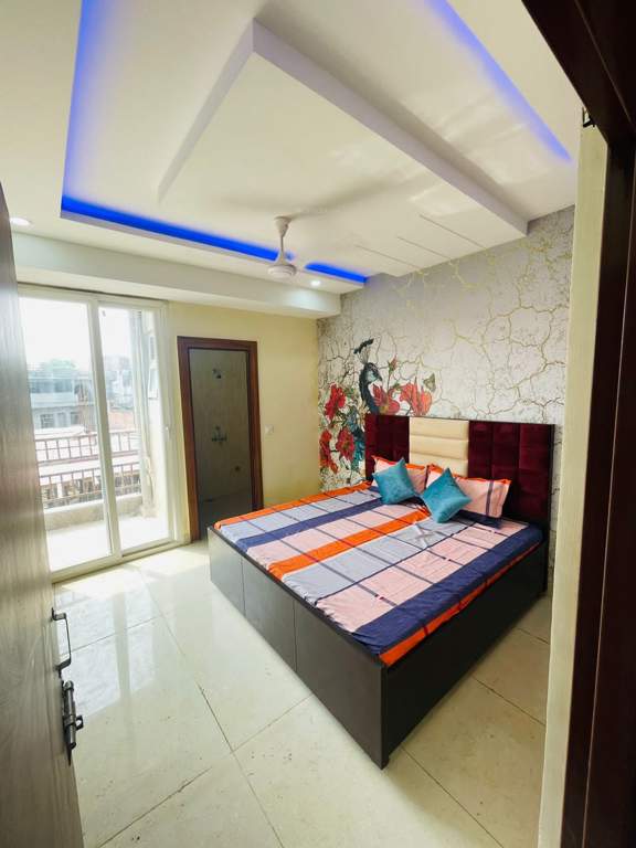  pristine greens Bedroom