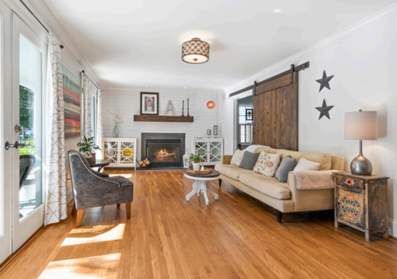  niketan apartment Living Area