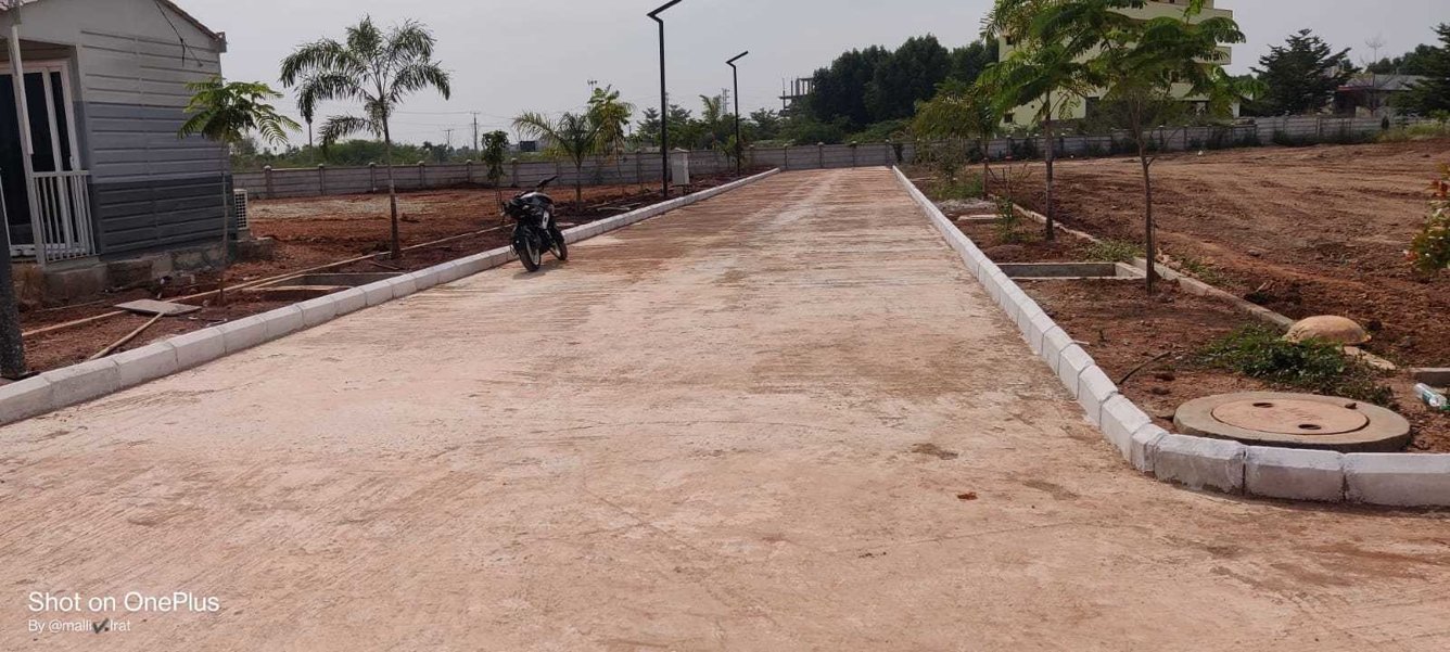  infra and projects Plot