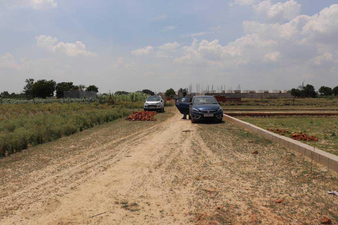  pitambara enclave Plot