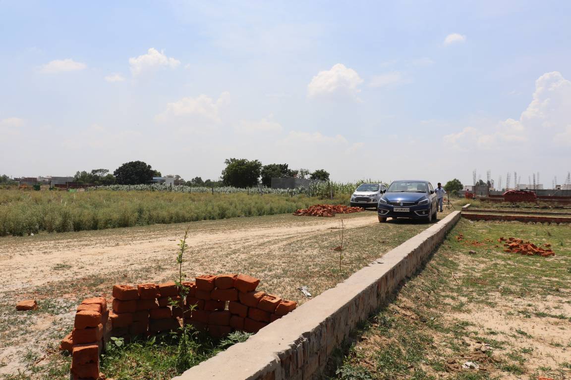  pitambara enclave Plot