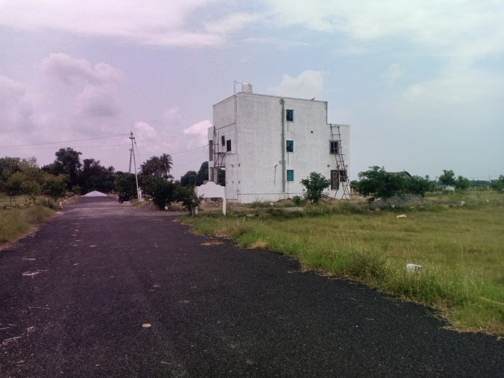  omr golden city Plot