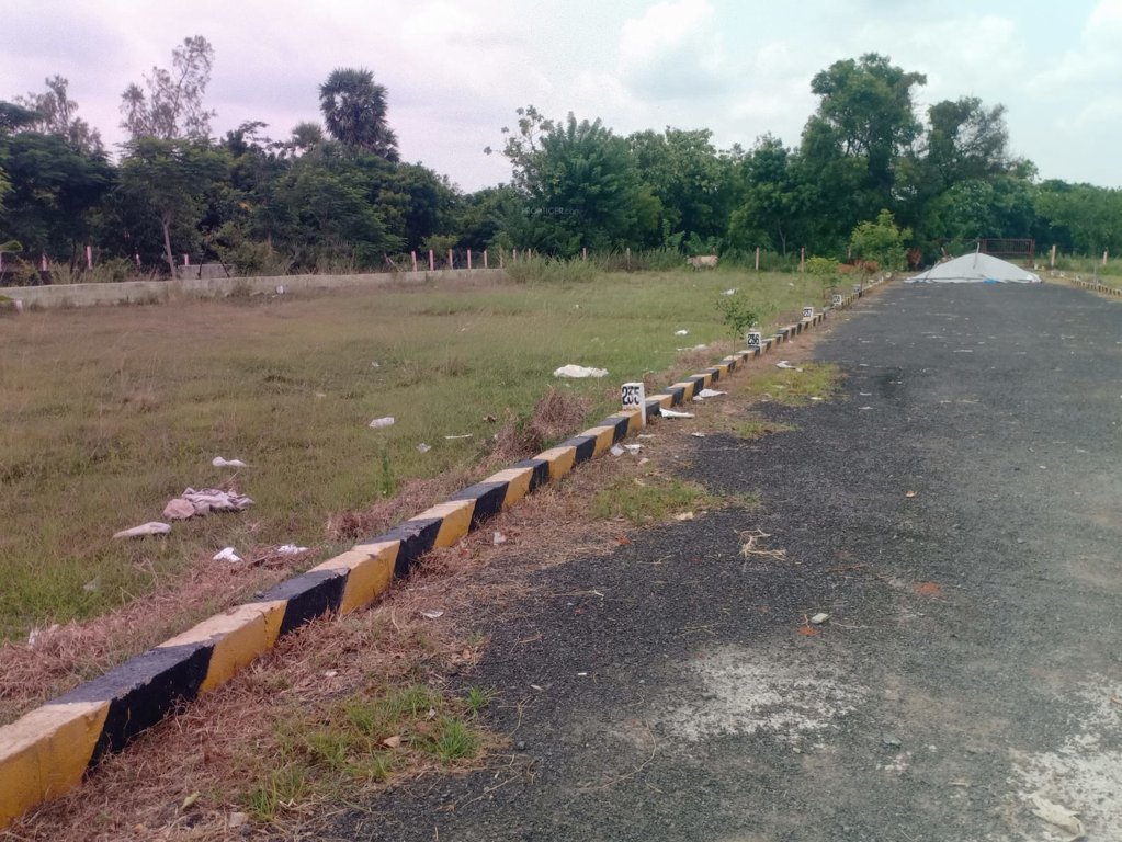  omr golden city Plot