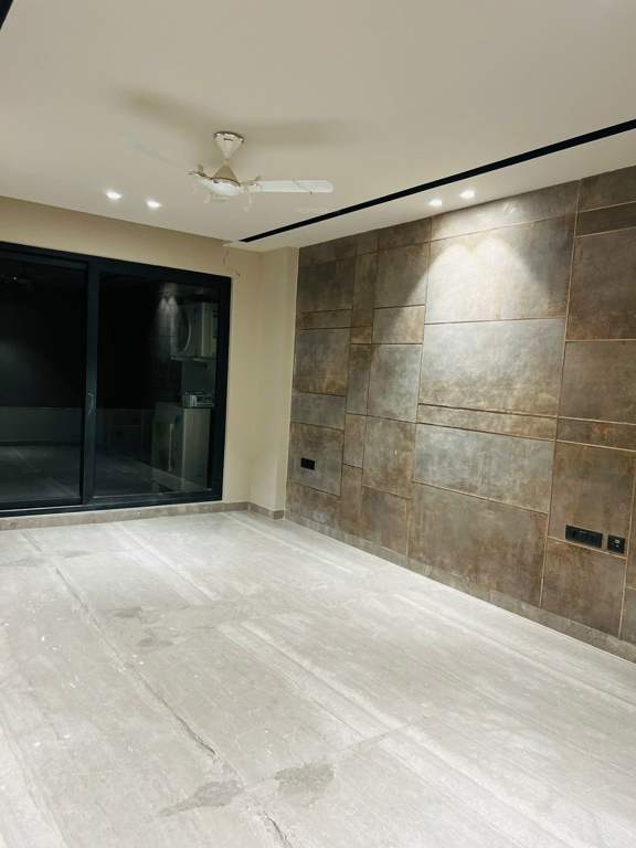  luxury floors dlf phase 1 Living Area