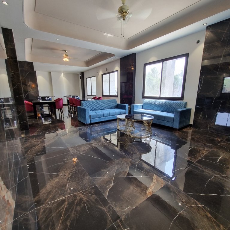  empire estate Others