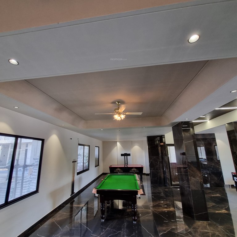  empire estate Others