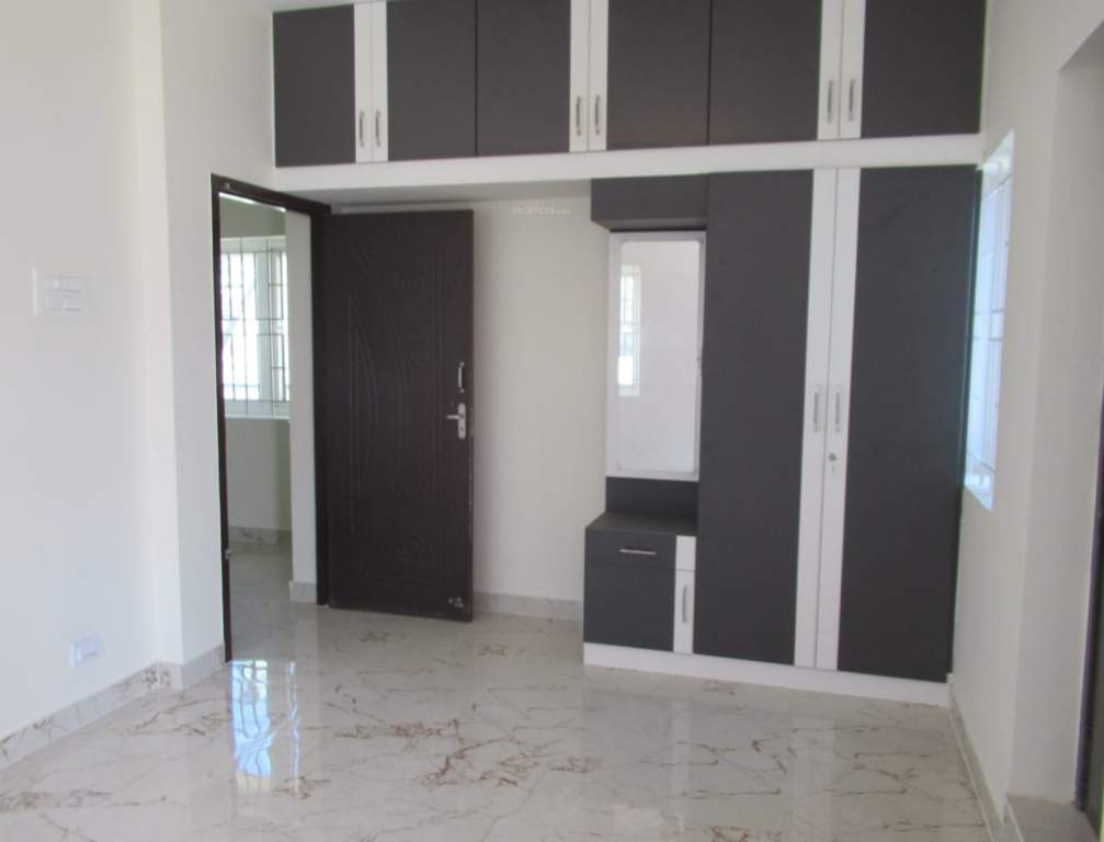  kurinji nagar phase 2 Living Area