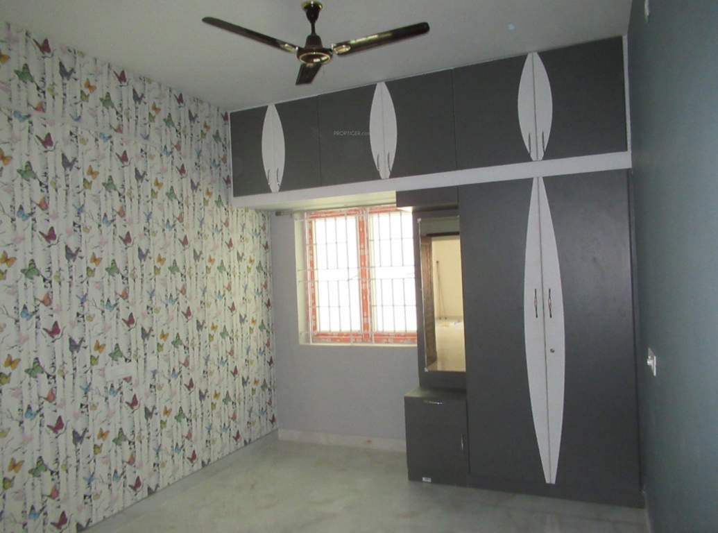  kurinji nagar phase 2 Living Area