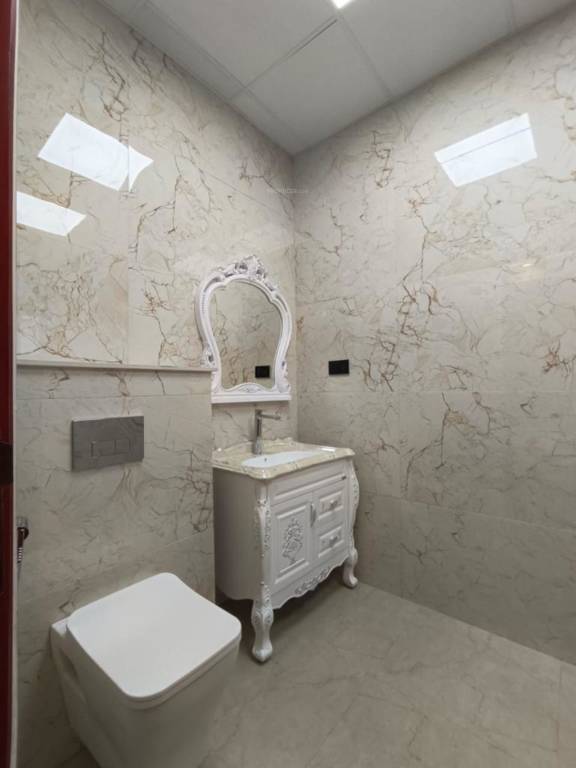  investor prop Bathroom