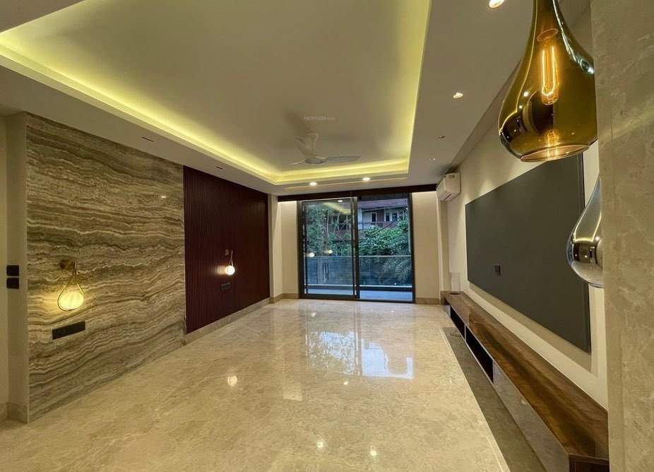  worth it realtors dlf phase 1 Living Area