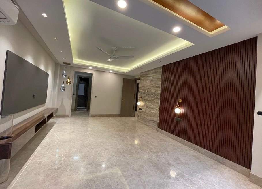  worth it realtors dlf phase 1 Living Area