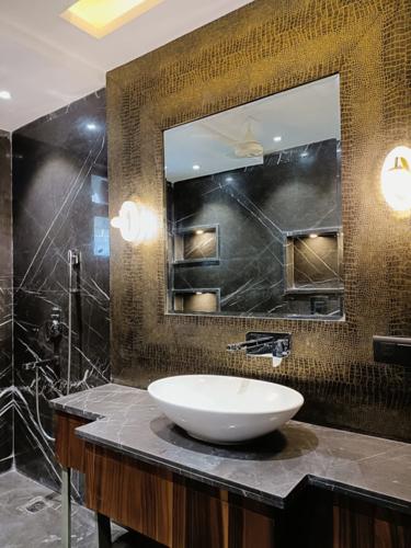  worth-it-realtors-sushant-lok-1-premium-floors Bathroom