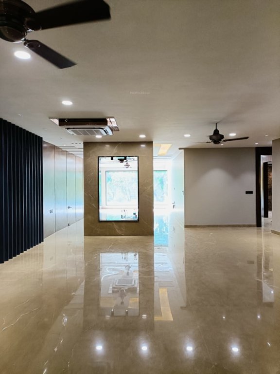  worth it realtors sushant lok 1 premium floors Living Area