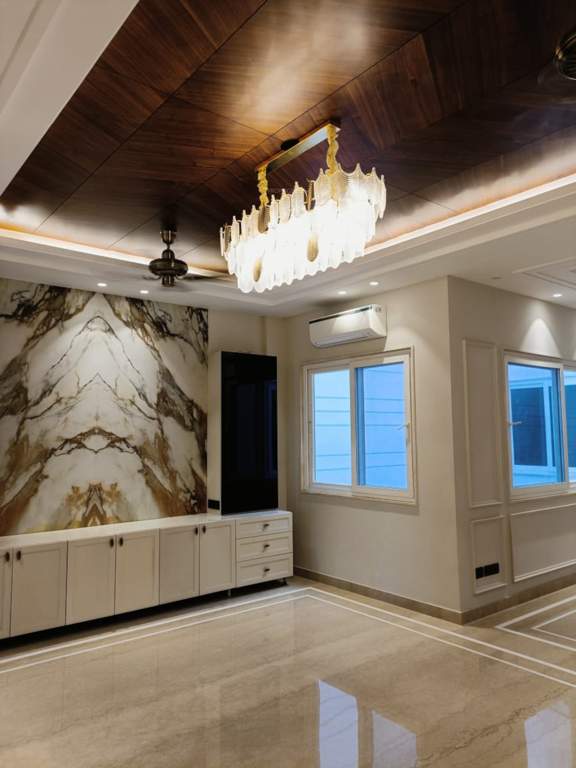  worth it realtors sushant lok 1 floors Living Area