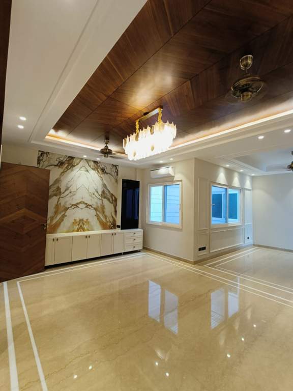  worth it realtors sushant lok 1 floors Living Area