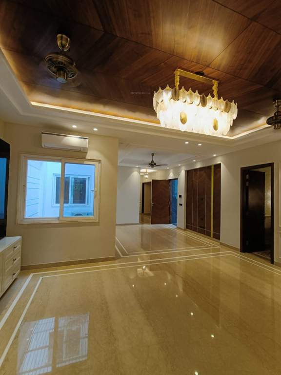  worth it realtors sushant lok 1 floors Living Area