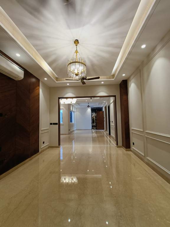  worth it realtors sushant lok 1 floors Living Area