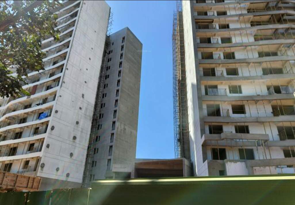 visista by vista spaces okas Tower 1 Construction Status Feb 25