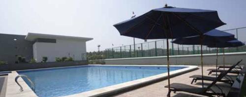  brooklyn-towers-town-park-phase-4-w4 Swimming Pool