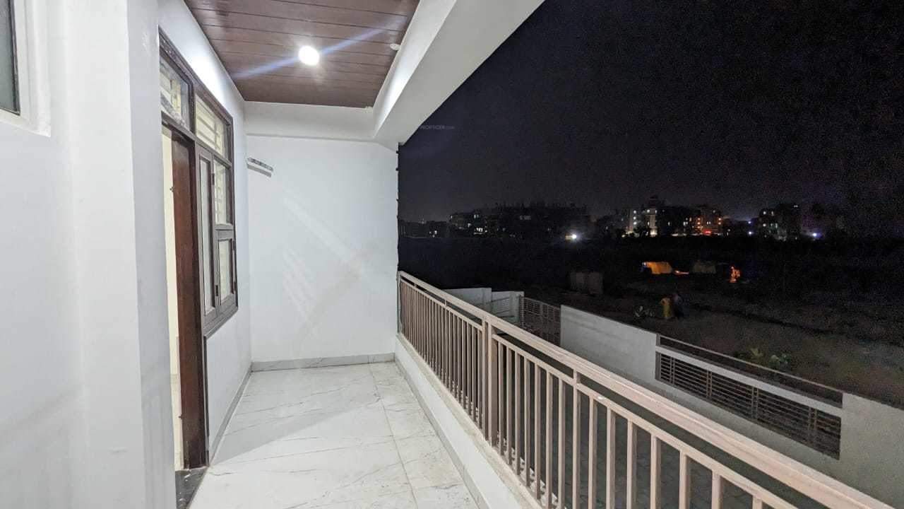 parth empire i Balcony