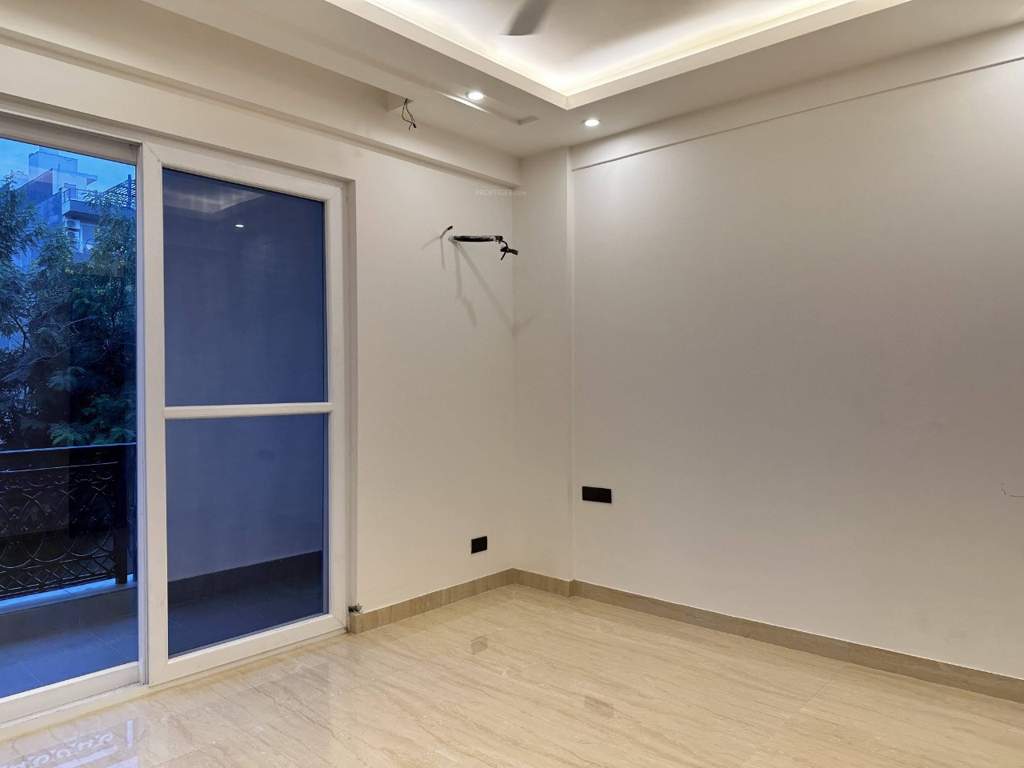  pristine Living Area