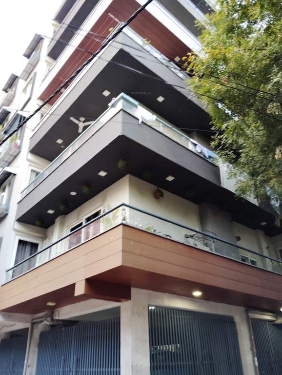  realty Elevation
