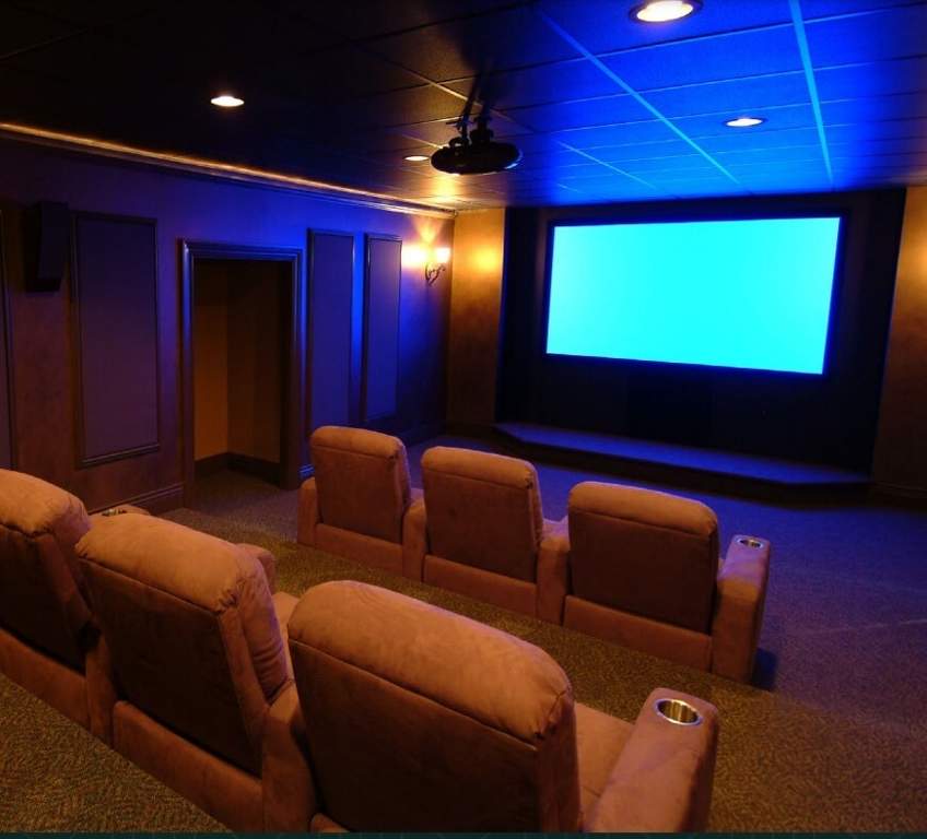  elite Mini Theatre
