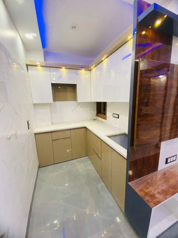  the luxury address Kitchen