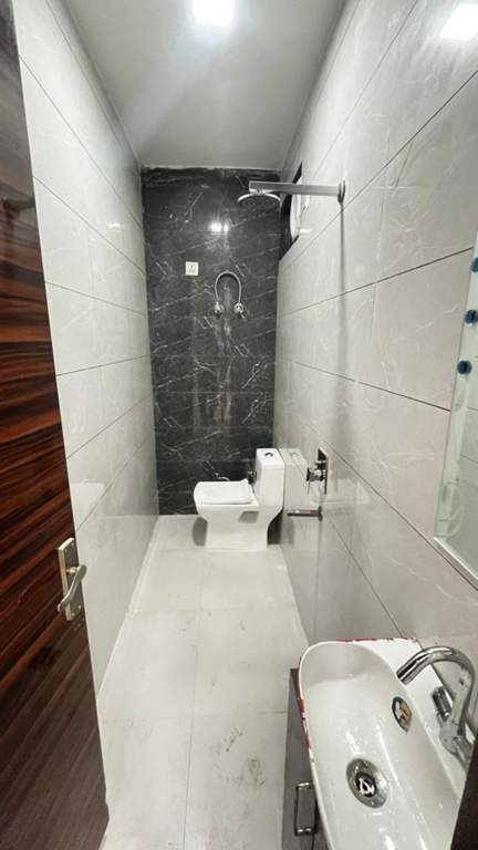  the smart affordables Bathroom