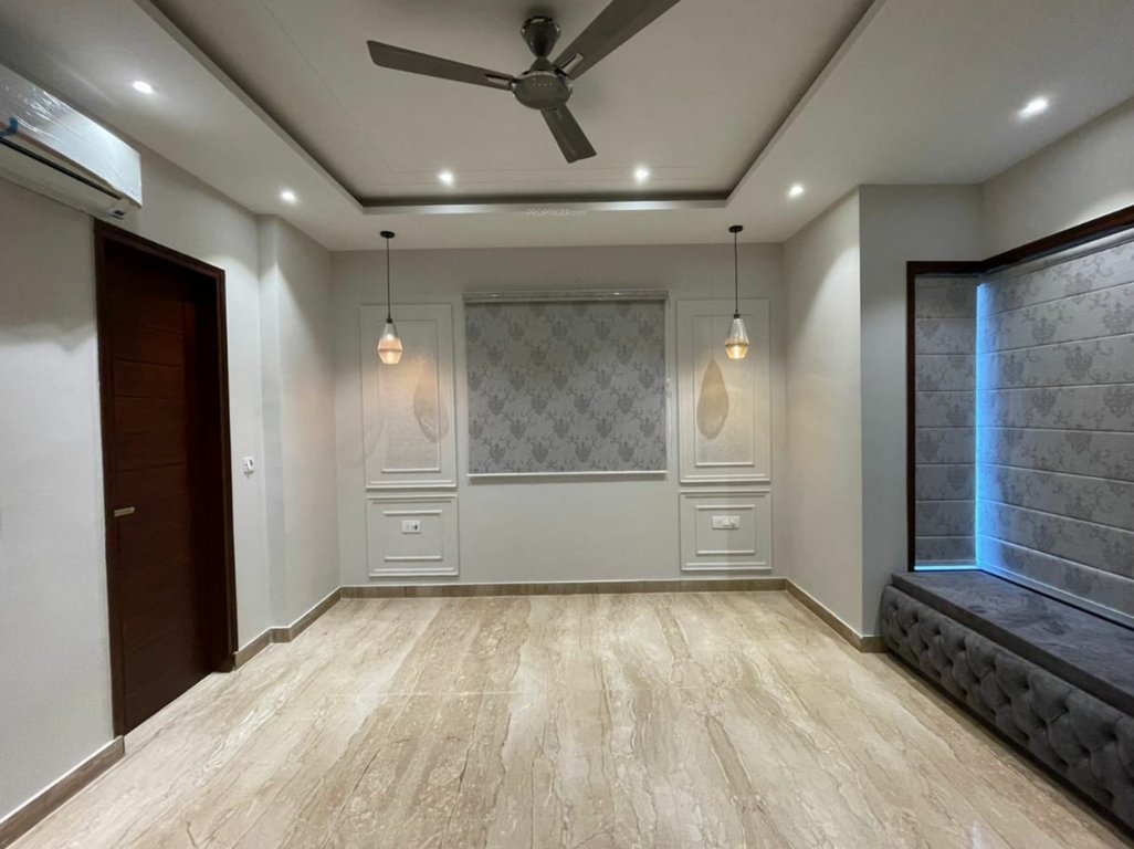  perfect home 2 Living Area