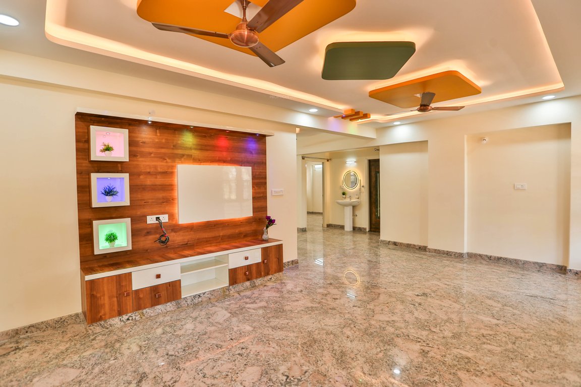  grand field Living Area