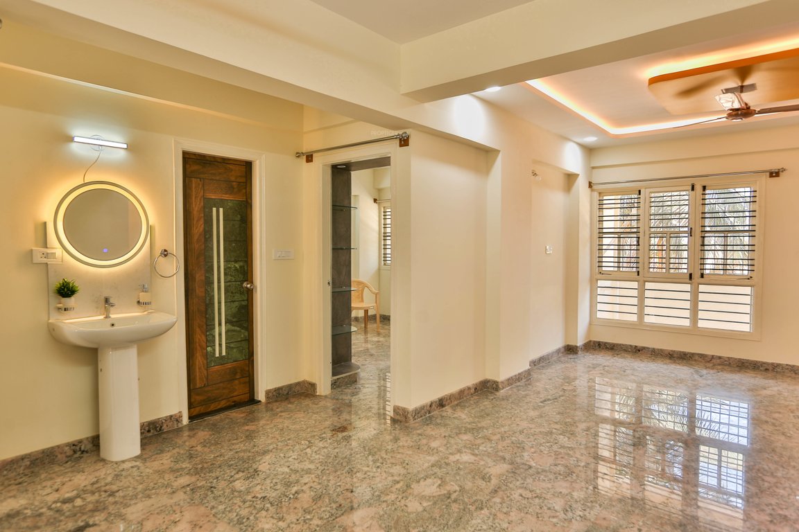  grand field Living Area