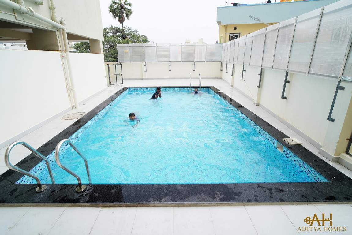  homes Swimming Pool