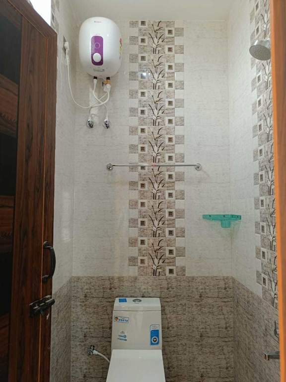 best home metro grand Bathroom